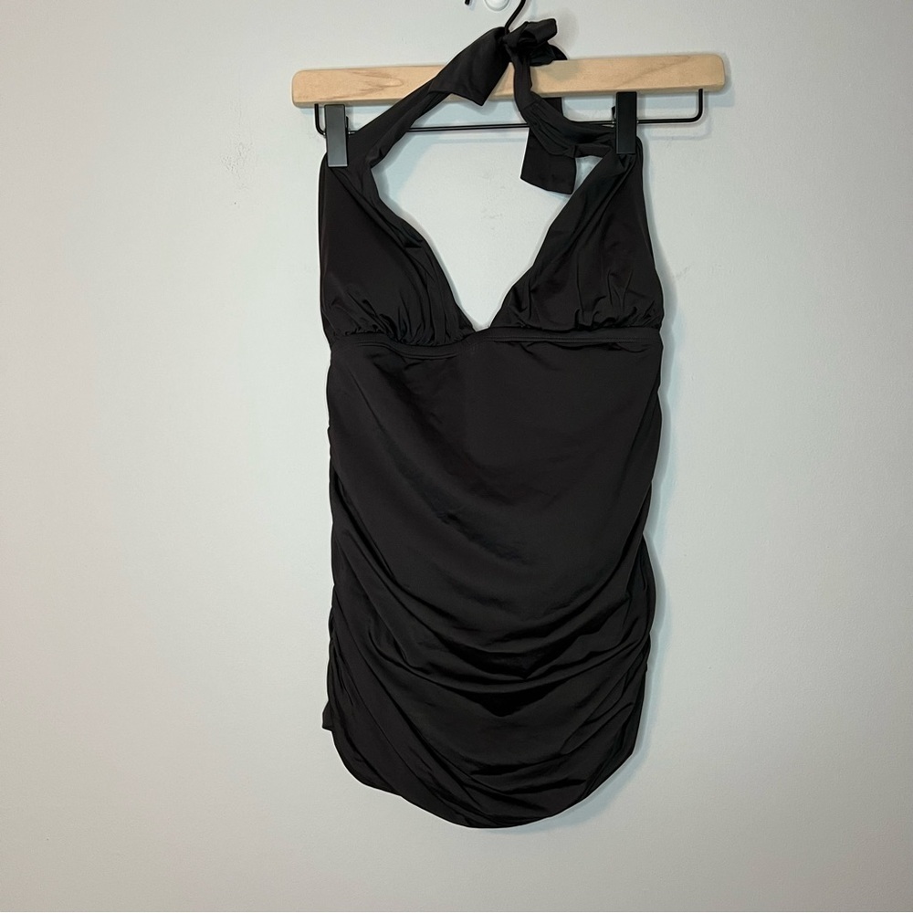 Women’s Ingrid & Isabel black rouched slimming tankini swimsuit set size M